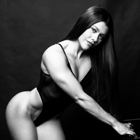 aliza_fit_1764179696_3774535327839508943_7766961111